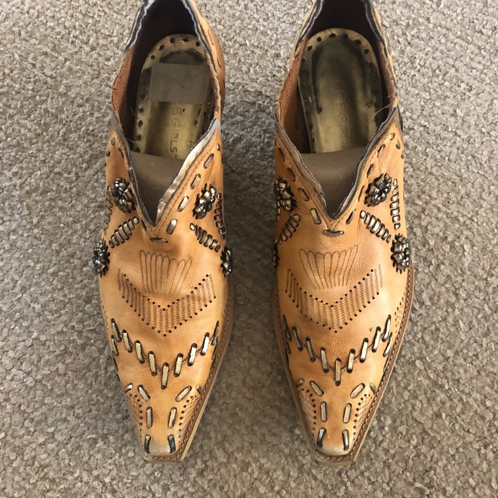Vintage BCBG western low boots